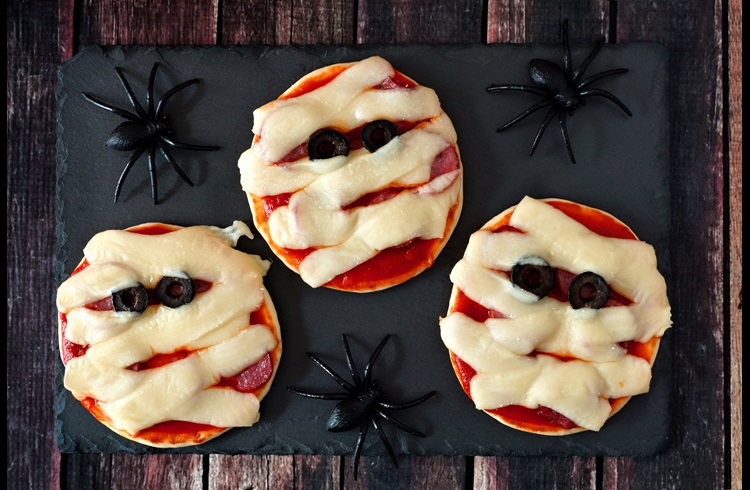 Mummy Pizzas